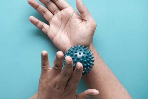 8 Best Massage Balls for Tight Muscles and Relieving Tension